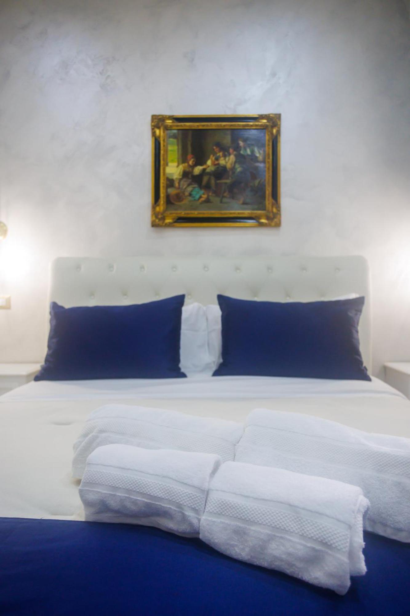 Alma Adry Bed & Breakfast Наполи Екстериор снимка