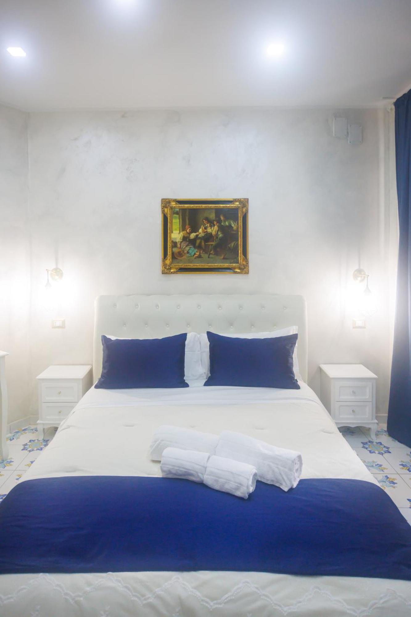 Alma Adry Bed & Breakfast Наполи Екстериор снимка