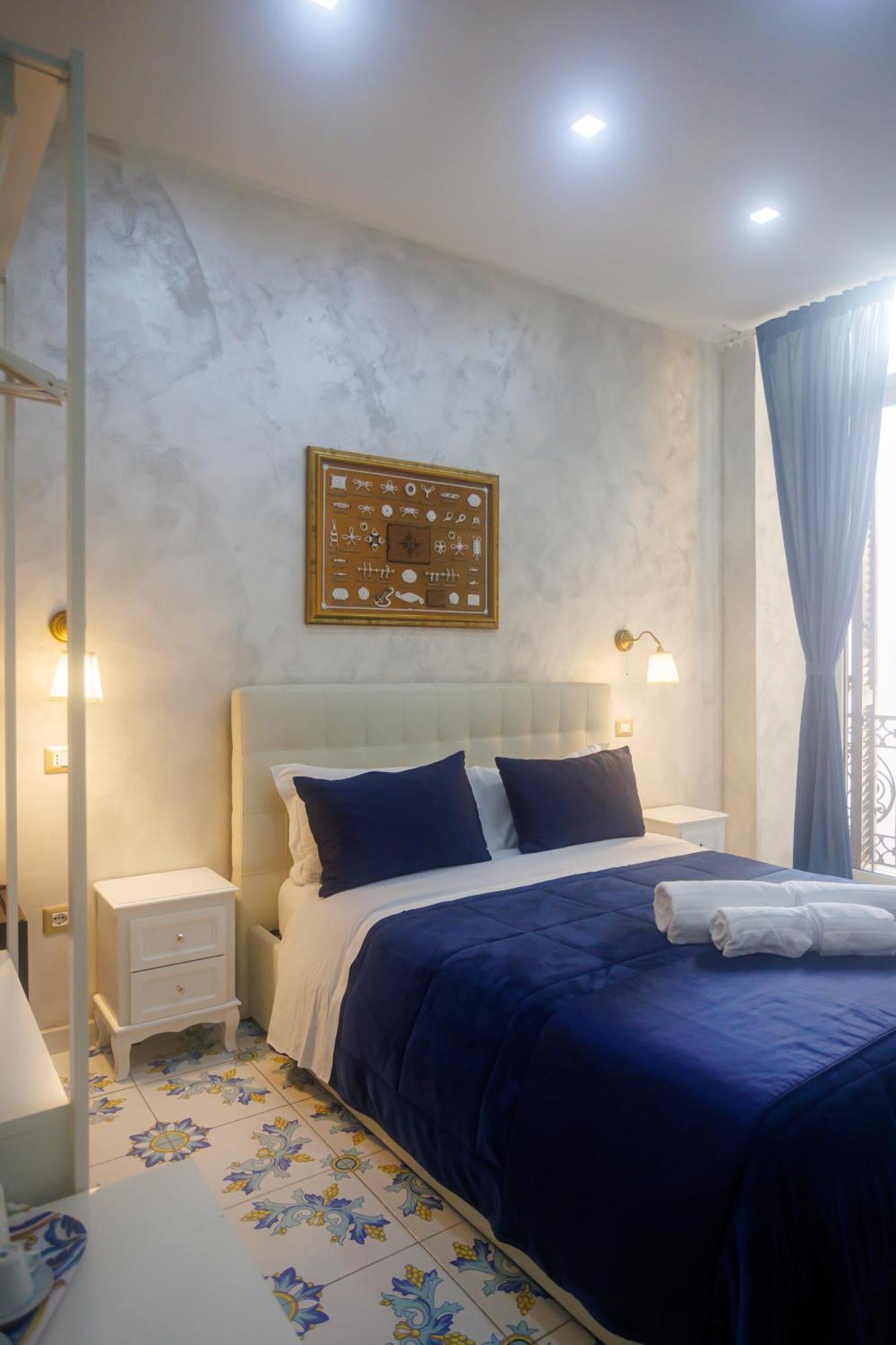 Alma Adry Bed & Breakfast Наполи Екстериор снимка