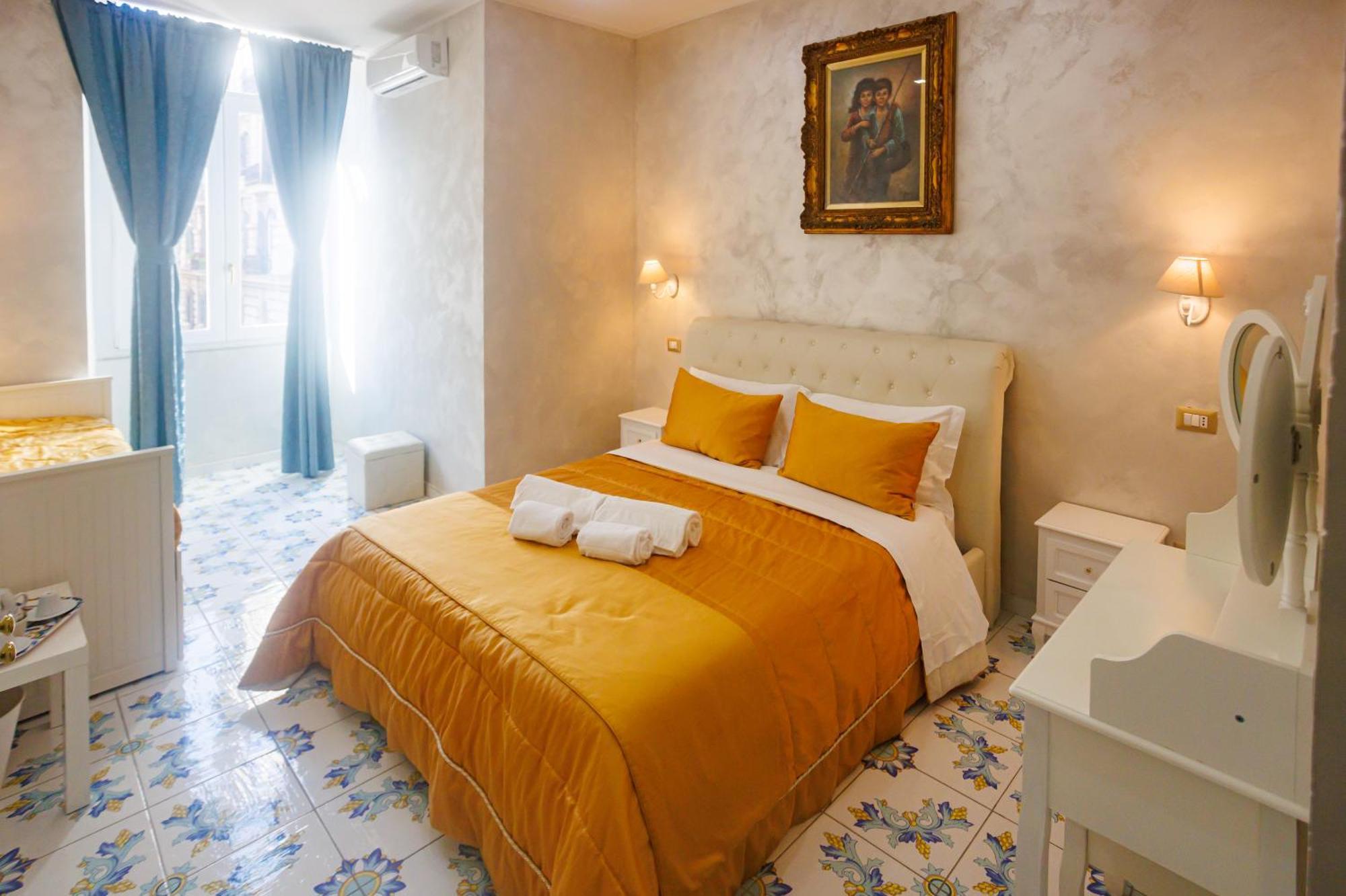 Alma Adry Bed & Breakfast Наполи Екстериор снимка